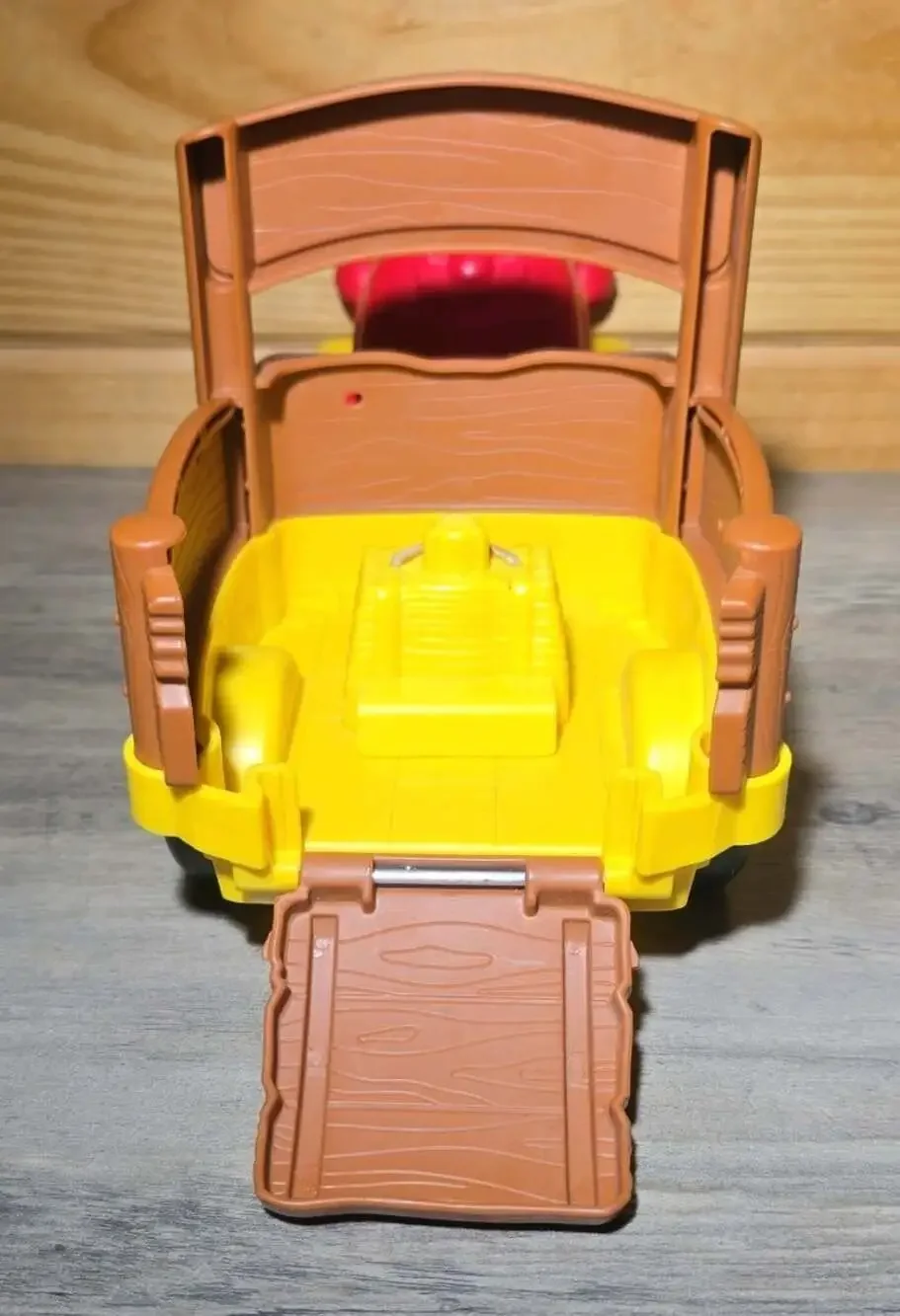 Fisher-Price Little People Tow 'n Pull Tractor: Sounds Songs- No People- WORKS!
